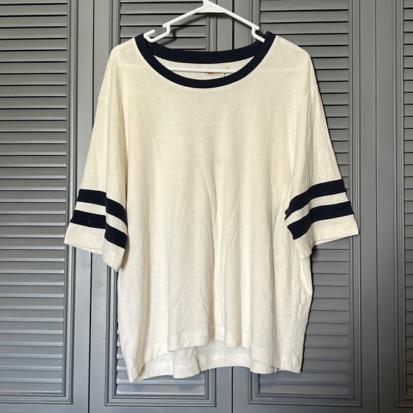 Faherty Tops - NWT Faherty : Cloud Varsity Tee - XL